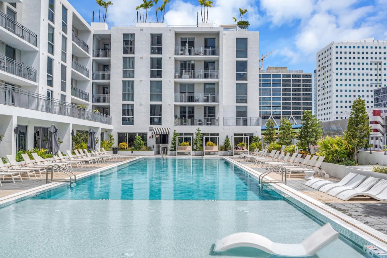 Amazing 2 Bd Downtown Miami Mins From Brickell With Free Parking Apartment Exterior photo